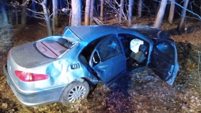 Tragiczny wypadek na trasie Cmolas - Jagodnik. Kierowca zginął na miejscu