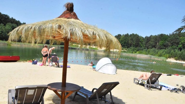 Szukasz miejsca na upały? Kilkanaście minut od Kolbuszowej rusza popularne kąpielisko