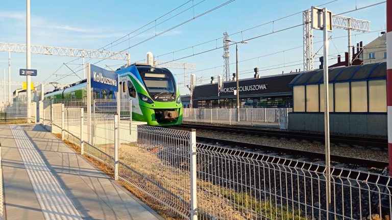 Kolbuszowa mocniej połączona ze stolicą. Do Warszawy pojedziemy cztery razy dziennie Kolbuszowa mocniej połączona ze stolicą. Do Warszawy pojedziemy cztery razy dziennie
